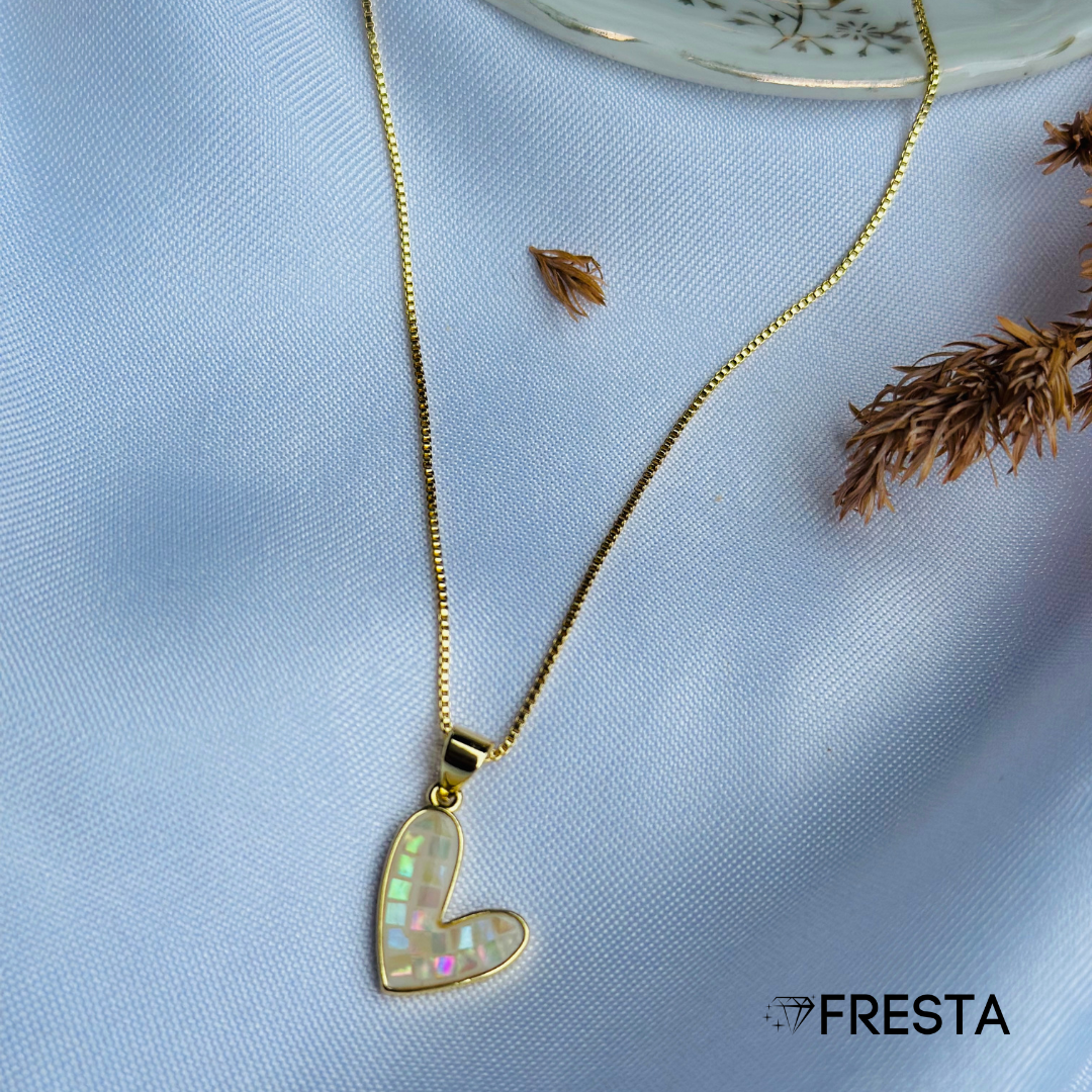 Cadena Heart & Light